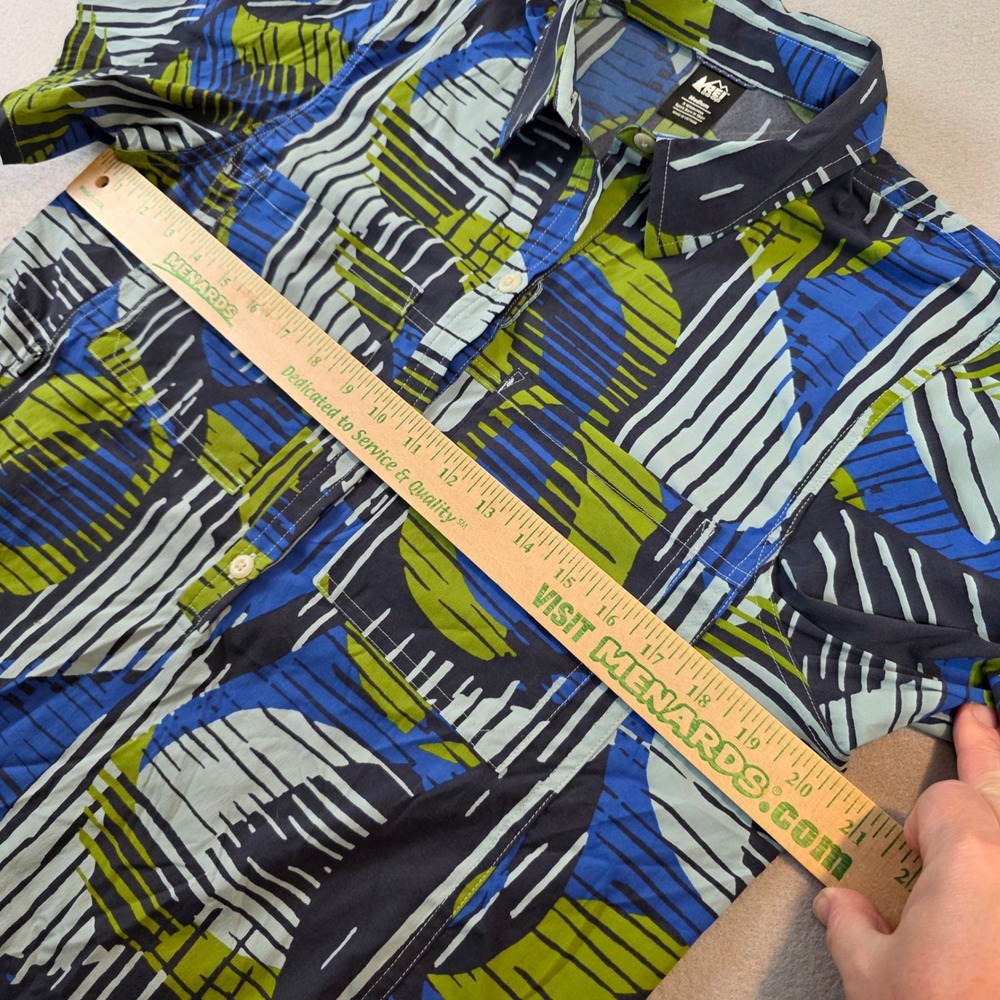 REI Co-op‎ Sahara Short Sleeve Shirt Quick Dry Womens Medium Blue Green Abstract - Picture 8 of 9